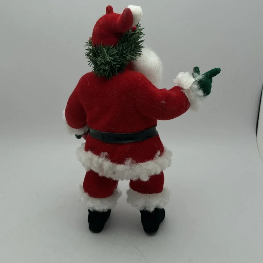 Small Lot of‎ 8 Vintage Christmas Santas and Ornaments